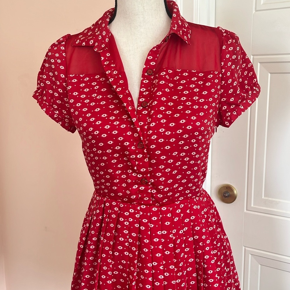 Retro 50s 60s Red Floral Button-Up Dress Sheer Back